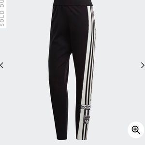 Adidas trackpant NWT